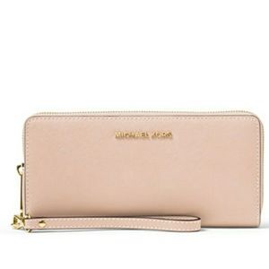 NEW WITH TAGS Michael kors pink wallet